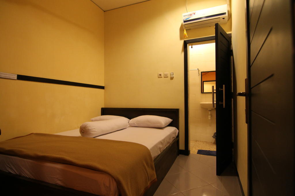 קוטה לומבוק Ct1 Bali Bed & Breakfast חדר תמונה