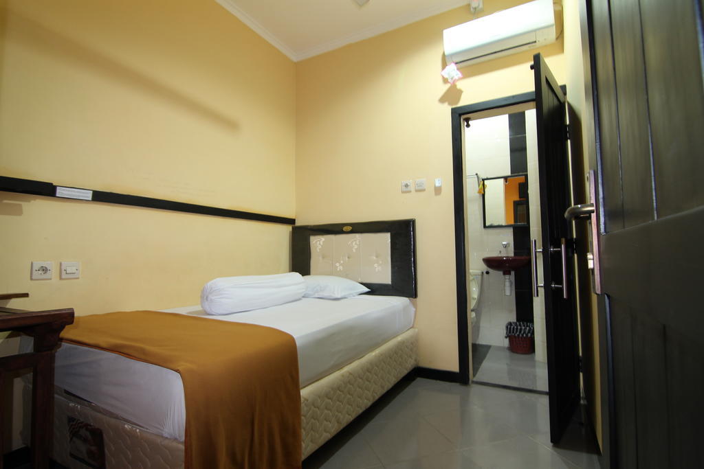 קוטה לומבוק Ct1 Bali Bed & Breakfast חדר תמונה