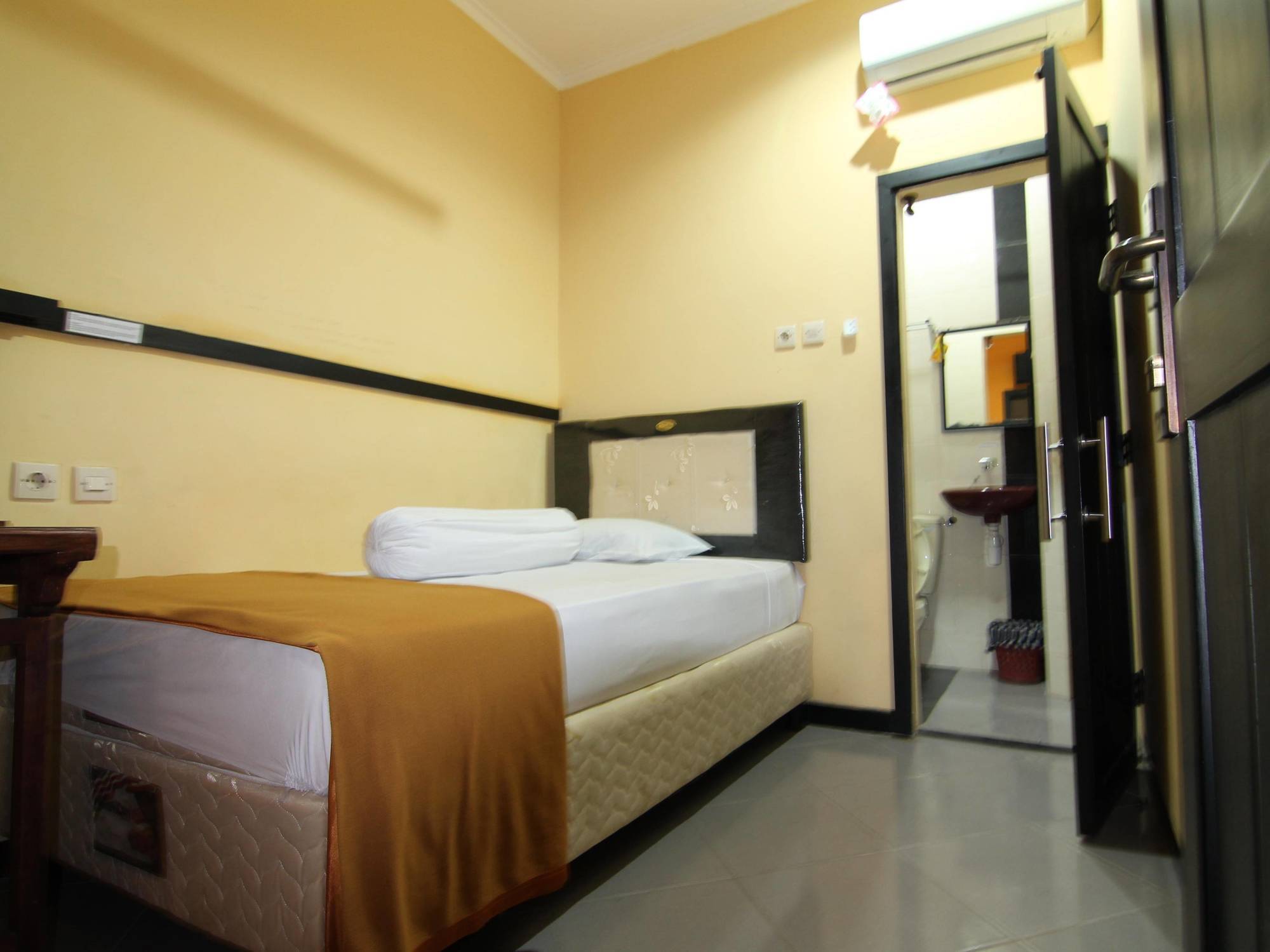 קוטה לומבוק Ct1 Bali Bed & Breakfast מראה חיצוני תמונה